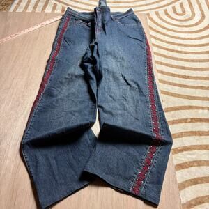 VINTAGE MONROE & MAIN • PLUS SIZE 24W EMBROIDERED JEANS